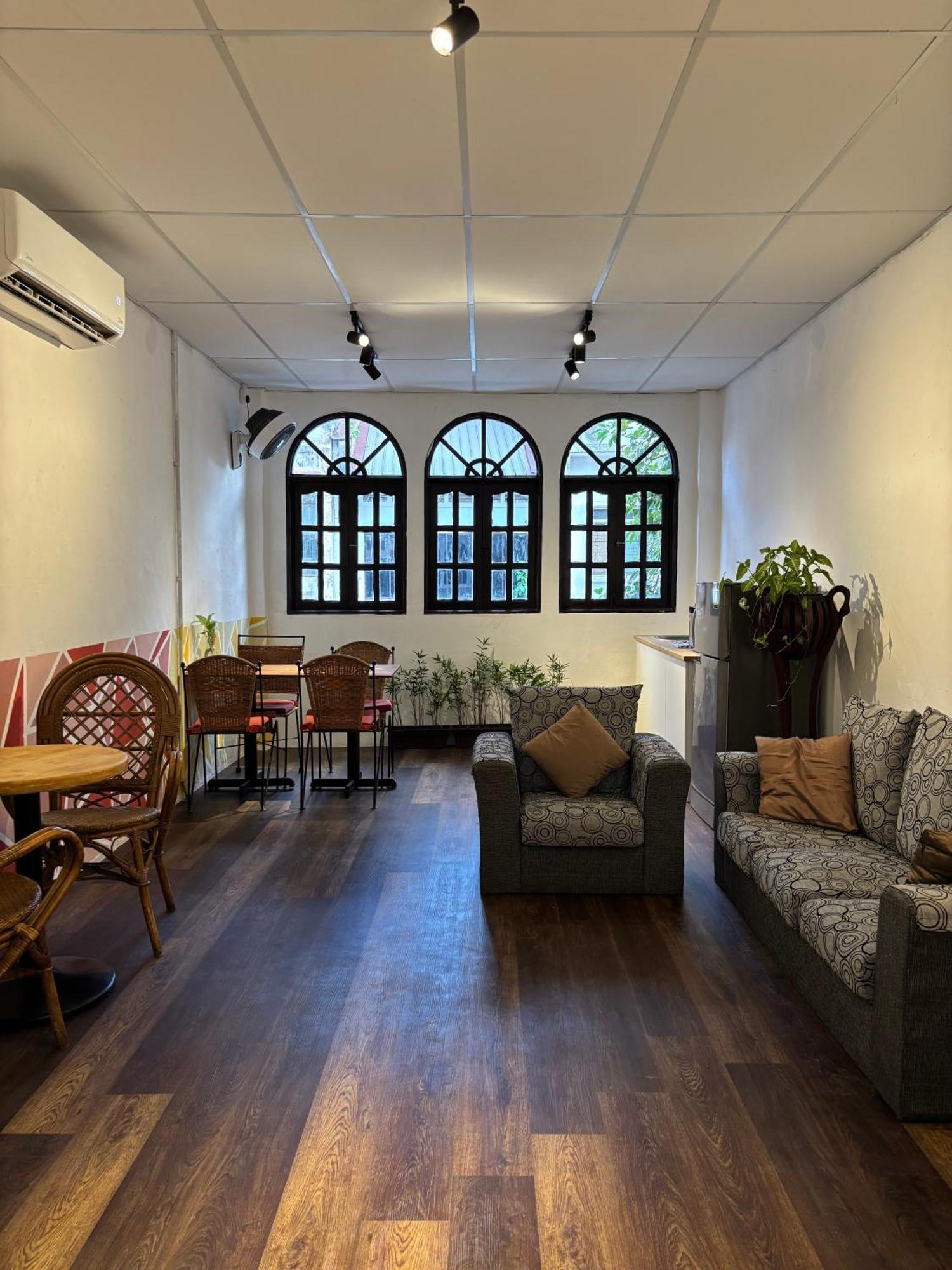 Victoria Pods Hotel George Town Exterior photo